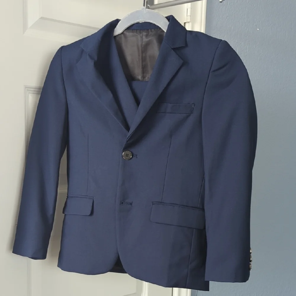 Boys Navy 3-piece Suit! 8-10y - Picture 2 of 6